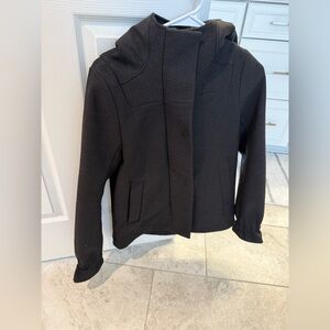 Elegant Black Lululemon Women's Utility Jacket